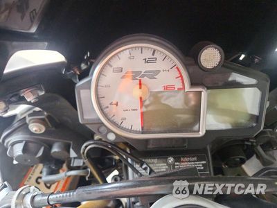 Zdjęcie 7 z 9 samochodu: 2011 BMW S 1000 RR VIN:WB1051702BZV43360 - miniatura