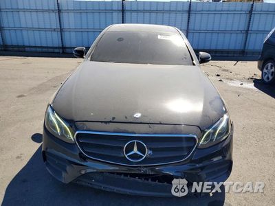 Piąte zdjęcie samochodu w środku: 2017 MERCEDES-BENZ E 300 VIN:WDDZF4JBXHA090136 - miniatura