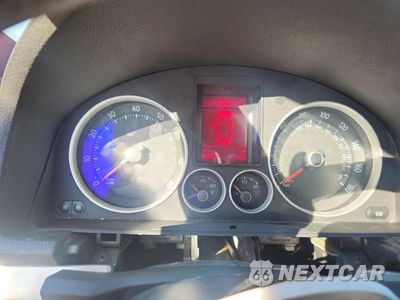 Zdjęcie 9 z 13 samochodu: 2008 VOLKSWAGEN GTI VIN:WVWEV71K08W043729 - miniatura