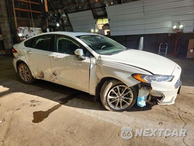 Czwarte zdjęcie samochodu z boku: 2020 FORD FUSION SE VIN:3FA6P0LU8LR121423 - miniatura