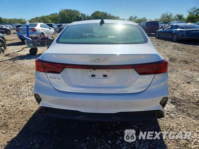 Zdjęcie 6 z 13 samochodu: 2024 KIA FORTE LXS VIN:3KPF24AD6RE757230 - miniatura