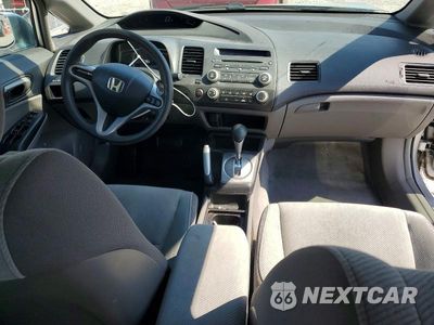 Zdjęcie 8 z 12 samochodu: 2010 HONDA CIVIC LX VIN:19XFA1F58AE019940 - miniatura