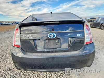 Zdjęcie 6 z 12 samochodu: 2015 TOYOTA PRIUS TWO VIN:JTDKN3DU5F1902185 - miniatura