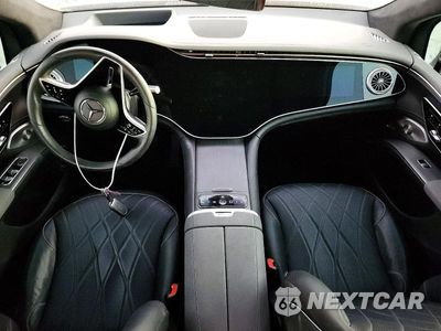 Zdjęcie 8 z 13 samochodu: 2023 MERCEDES-BENZ EQS SUV 580 4MATIC VIN:4JGDM4EB3PA014708 - miniatura
