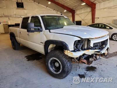 Czwarte zdjęcie samochodu z boku: 2007 GMC SIERRA K2500 HEAVY DUTY VIN:1GTHK23D37F132913 - miniatura