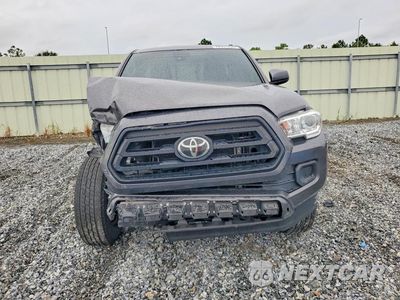 Piąte zdjęcie samochodu w środku: 2022 TOYOTA TACOMA SR V6 VIN:3TYRZ5CN3NT023069 - miniatura
