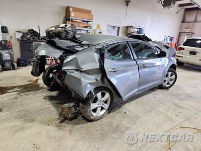 Trzecie zdjęcie samochodu z tyłu: 2013 HYUNDAI ELANTRA GLS VIN:5NPDH4AE5DH379937 - miniatura