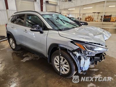 Czwarte zdjęcie samochodu z boku: 2024 TOYOTA COROLLA CROSS LE VIN:7MUCAABG3RV079710 - miniatura