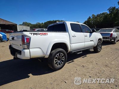 Trzecie zdjęcie samochodu z tyłu: 2022 TOYOTA TACOMA TRD SPORT VIN:3TMCZ5AN7NM512014 - miniatura