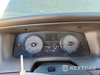 Zdjęcie 9 z 12 samochodu: 2010 MERCURY GRAND MARQUIS LS VIN:2MEBM7FV6AX621737 - miniatura