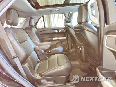 Zdjęcie 11 z 14 samochodu: 2020 FORD EXPLORER XLT VIN:1FMSK8DH5LGC55543 - miniatura