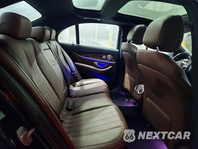 Zdjęcie 10 z 13 samochodu: 2017 MERCEDES-BENZ E 300 4MATIC VIN:WDDZF4KB5HA132940 - miniatura