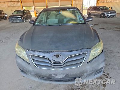 Piąte zdjęcie samochodu w środku: 2011 TOYOTA CAMRY LE VIN:4T1BF3EK5BU709033 - miniatura