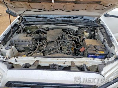 Zdjęcie 11 z 12 samochodu: 2017 TOYOTA TACOMA SR VIN:5TFRX5GN8HX083407 - miniatura