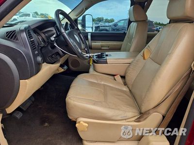 Zdjęcie 7 z 12 samochodu: 2007 CHEVROLET SILVERADO LT VIN:2GCEC19J371593897 - miniatura
