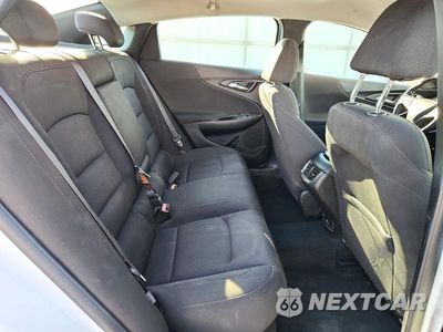 Zdjęcie 10 z 12 samochodu: 2018 CHEVROLET MALIBU LT VIN:1G1ZD5STXJF265368 - miniatura