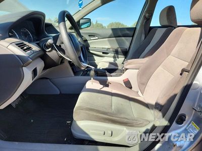 Zdjęcie 7 z 12 samochodu: 2009 HONDA ACCORD LXP VIN:1HGCP26469A070951 - miniatura
