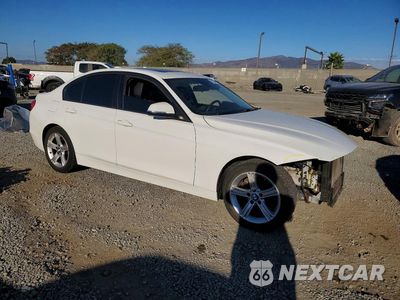 Czwarte zdjęcie samochodu z boku: 2014 BMW 320 I VIN:WBA3B1G53ENS80146 - miniatura