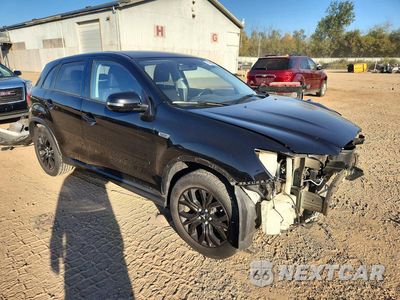 Czwarte zdjęcie samochodu z boku: 2017 MITSUBISHI OUTLANDER SPORT ES VIN:JA4AR3AU4HZ044940 - miniatura