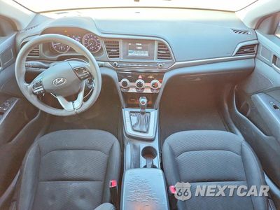 Zdjęcie 8 z 12 samochodu: 2019 HYUNDAI ELANTRA SE VIN:5NPD74LF4KH449465 - miniatura