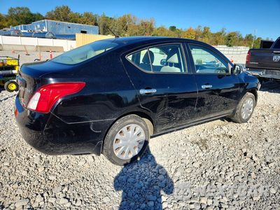 Trzecie zdjęcie samochodu z tyłu: 2012 NISSAN VERSA 1.6 S VIN:3N1CN7AP2CL851147 - miniatura