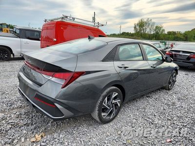 Trzecie zdjęcie samochodu z tyłu: 2025 HYUNDAI ELANTRA SEL SPORT VIN:KMHLM4DG3SU948576 - miniatura