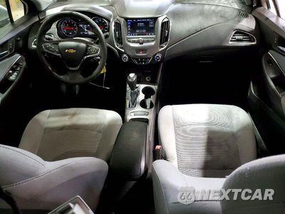 Zdjęcie 8 z 12 samochodu: 2019 CHEVROLET CRUZE LS VIN:3G1BC6SM1KS557247 - miniatura