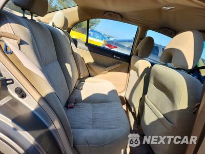 Zdjęcie 10 z 12 samochodu: 2005 HONDA CIVIC LX VIN:2HGES16545H578387 - miniatura