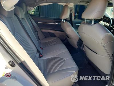Zdjęcie 10 z 13 samochodu: 2018 TOYOTA CAMRY SE VIN:4T1B11HK4JU106801 - miniatura