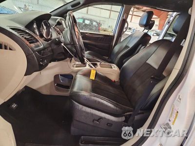 Zdjęcie 7 z 13 samochodu: 2020 DODGE GRAND CARAVAN SXT VIN:2C4RDGCG5LR175206 - miniatura