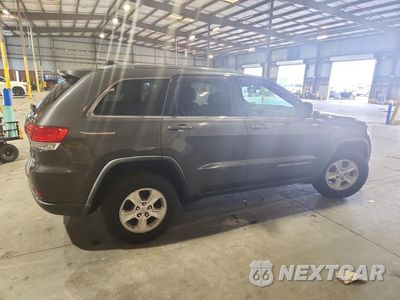 Trzecie zdjęcie samochodu z tyłu: 2016 JEEP GRAND CHEROKEE LAREDO VIN:1C4RJFAG0GC435774 - miniatura
