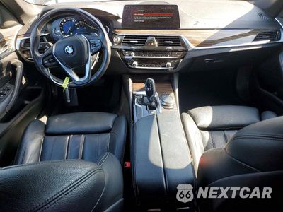 Zdjęcie 8 z 12 samochodu: 2018 BMW 530 I VIN:WBAJA5C55JWA57508 - miniatura
