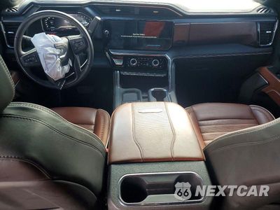 Zdjęcie 8 z 12 samochodu: 2024 GMC SIERRA K2500 DENALI ULTIMATE VIN:1GT19XEY9RF336287 - miniatura