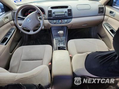 Zdjęcie 8 z 13 samochodu: 2005 TOYOTA CAMRY LE VIN:4T1BE32K95U072434 - miniatura