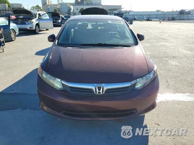 Piąte zdjęcie samochodu w środku: 2012 HONDA CIVIC LX VIN:2HGFB2F56CH532695 - miniatura