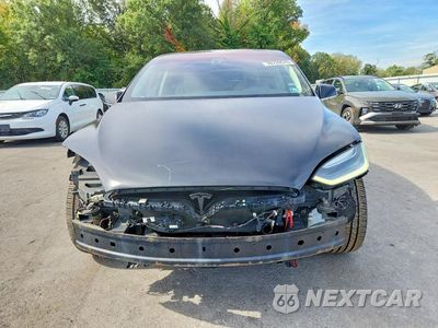 Piąte zdjęcie samochodu w środku: 2016 TESLA MODEL X VIN:5YJXCBE20GF030221 - miniatura