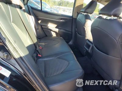 Zdjęcie 10 z 12 samochodu: 2018 TOYOTA CAMRY SE VIN:4T1B11HK8JU075536 - miniatura
