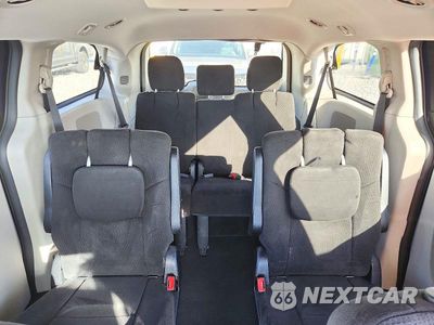 Zdjęcie 10 z 13 samochodu: 2013 DODGE GRAND CARAVAN SE VIN:2C4RDGBG4DR532779 - miniatura