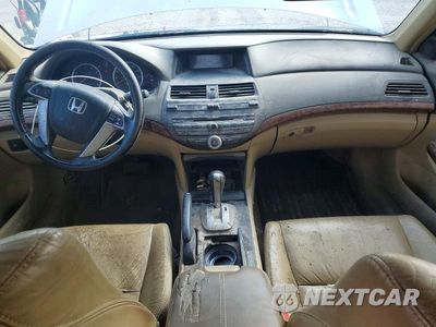 Zdjęcie 8 z 12 samochodu: 2009 HONDA ACCORD EXL VIN:1HGCP36829A017978 - miniatura