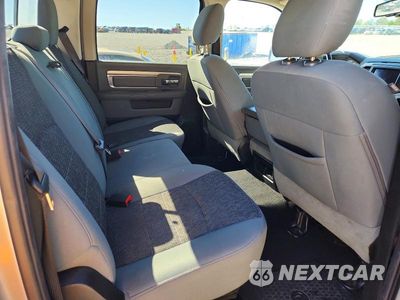 Zdjęcie 10 z 12 samochodu: 2019 RAM 1500 CLASSIC SLT VIN:1C6RR6TT1KS653909 - miniatura