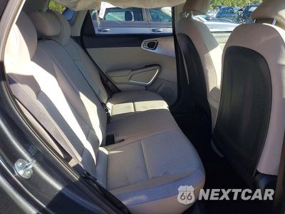 Zdjęcie 10 z 12 samochodu: 2025 KIA SOUL LX VIN:KNDJ23AU1S7248835 - miniatura