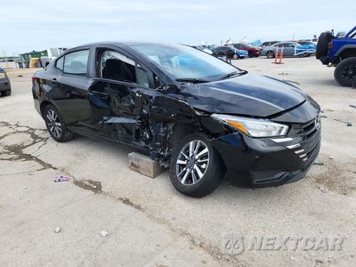Czwarte zdjęcie samochodu z boku: 2025 NISSAN VERSA SV VIN:3N1CN8EV9SL843169 - miniatura