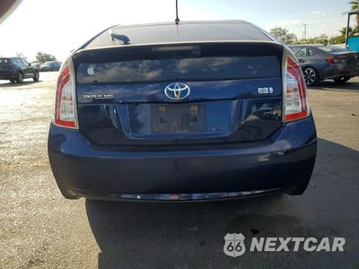 Zdjęcie 6 z 12 samochodu: 2015 TOYOTA PRIUS TWO VIN:JTDKN3DU3F1934584 - miniatura