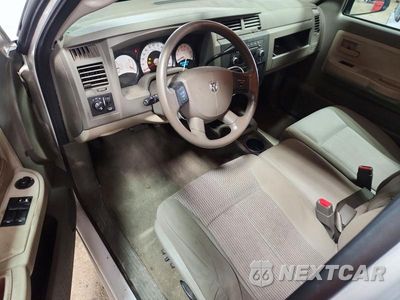 Zdjęcie 8 z 12 samochodu: 2010 DODGE DAKOTA SXT VIN:1D7CE3BK1AS145879 - miniatura