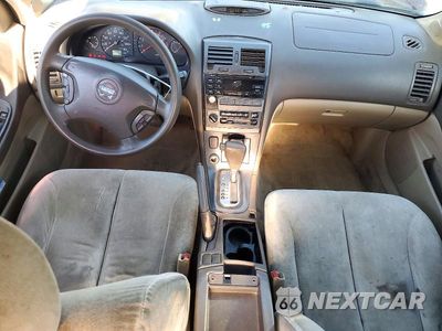 Zdjęcie 8 z 12 samochodu: 2001 NISSAN MAXIMA GXE VIN:JN1CA31D71T629612 - miniatura
