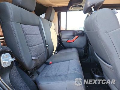 Zdjęcie 11 z 13 samochodu: 2011 JEEP WRANGLER UNLIMITED SPORT VIN:1J4HA3H16BL602332 - miniatura