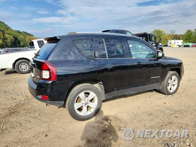 Trzecie zdjęcie samochodu z tyłu: 2014 JEEP COMPASS LATITUDE VIN:1C4NJDEB7ED762634 - miniatura