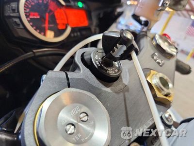 Zdjęcie 8 z 9 samochodu: 2023 SUZUKI GSX-R750 VIN:JS1GR7MA7P7101080 - miniatura