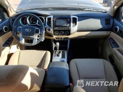 Zdjęcie 8 z 12 samochodu: 2014 TOYOTA TACOMA V6 VIN:3TMLU4EN9EM154126 - miniatura