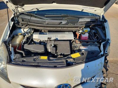 Zdjęcie 11 z 12 samochodu: 2012 TOYOTA PRIUS THREE VIN:JTDKN3DU0C1539449 - miniatura